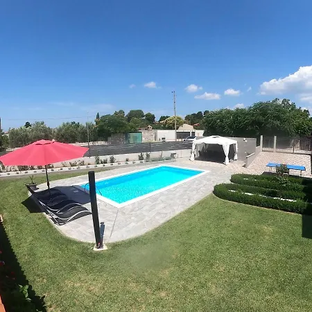 Apartmán Vila Raj *