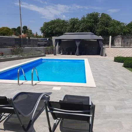 Apartmán Vila Raj *